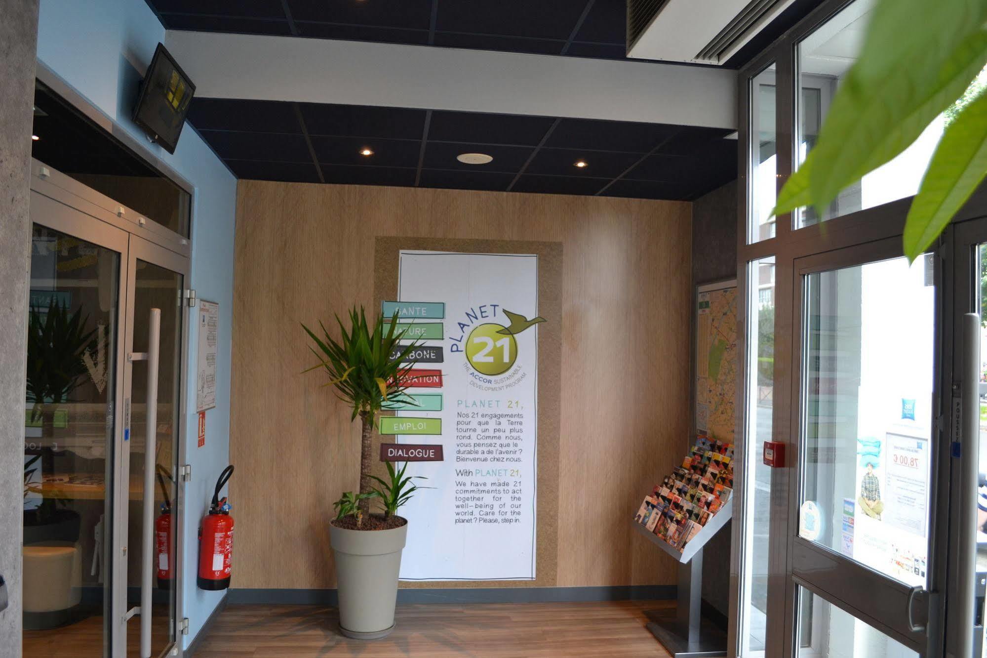 Hotel Ibis Budget Paris Porte De 2*